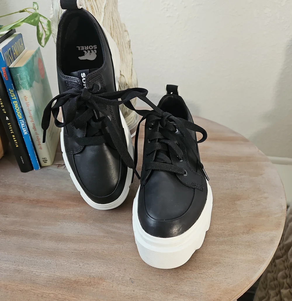 Sorel Black Leather Platform Lace-Up Sneakers